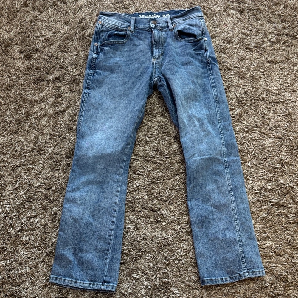 Wrangler Men's Straight Blue Jeans, slim, boot-cut, excellent condition.